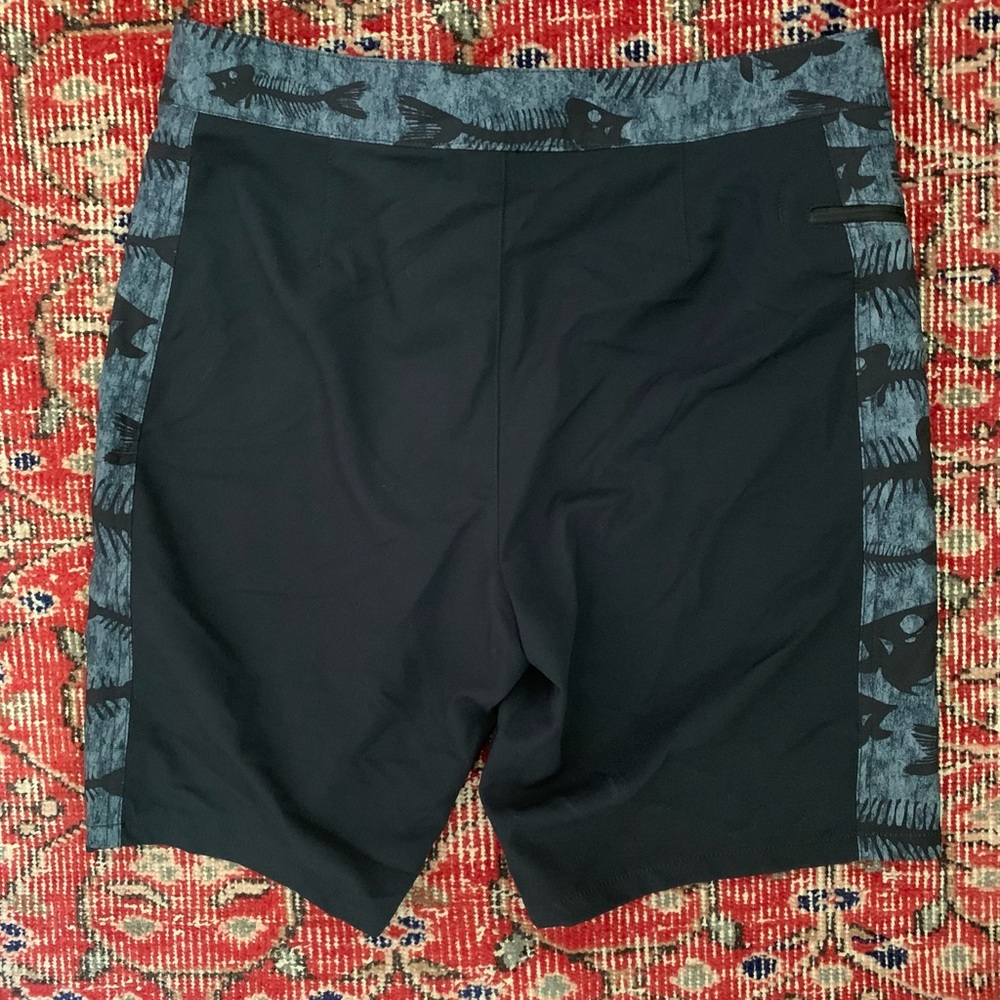 NWOT Vineyard Vines Board Shorts size 30